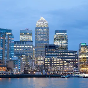  Apartment Entire Next To Canary Wharf In United Kingdom